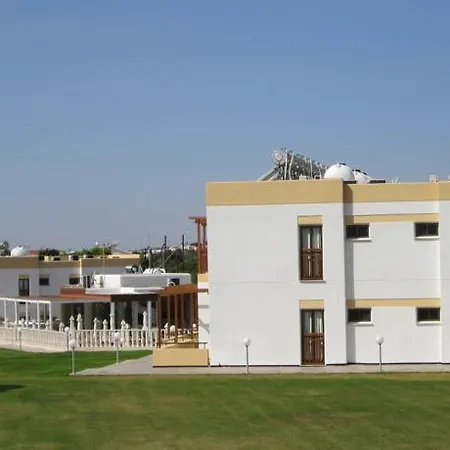 Soho Aparthotel 3*